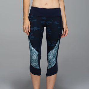 Lululemon Wunder Under Crop Legging Lotus Camo Oil Slick Blue Size 6